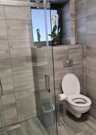 De Lux